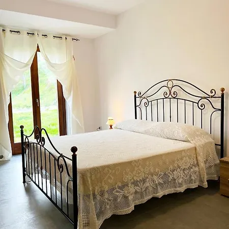 Country Holidays شقة